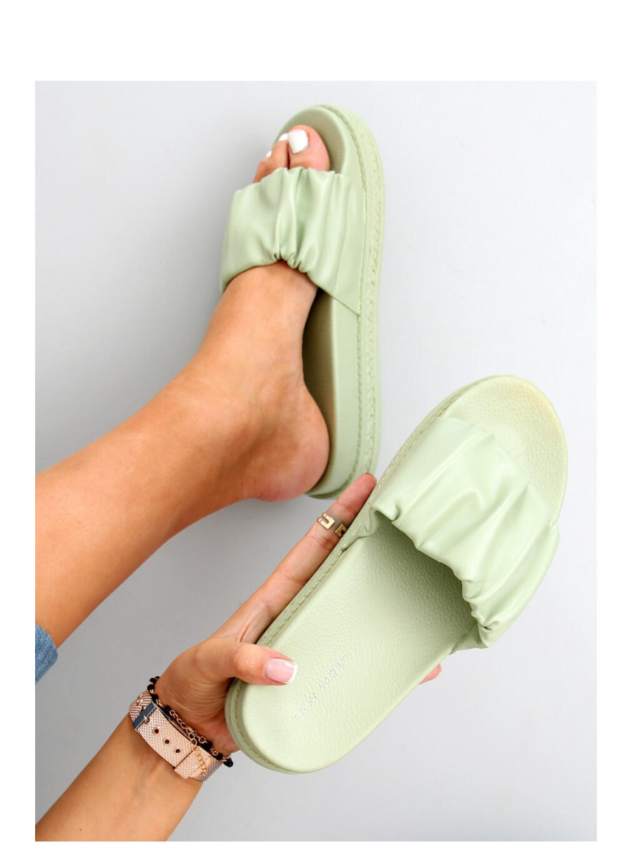 Clacquettes model 165072 Inello