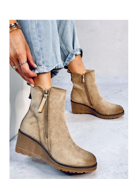 Bottes cothurnes model 184467 Inello