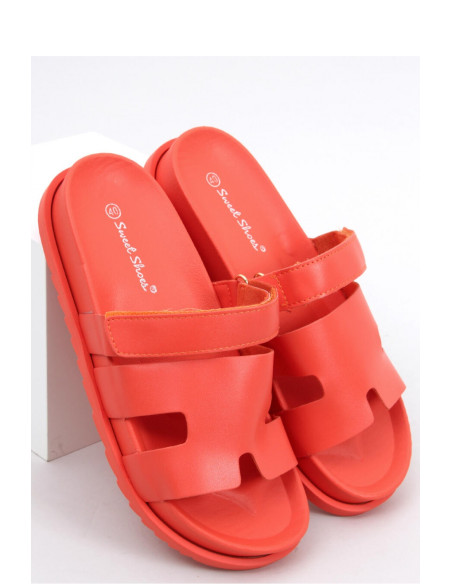 Clacquettes model 167266 Inello