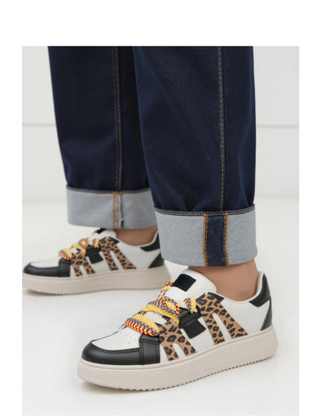 Chaussures de sport model 210315 Inello