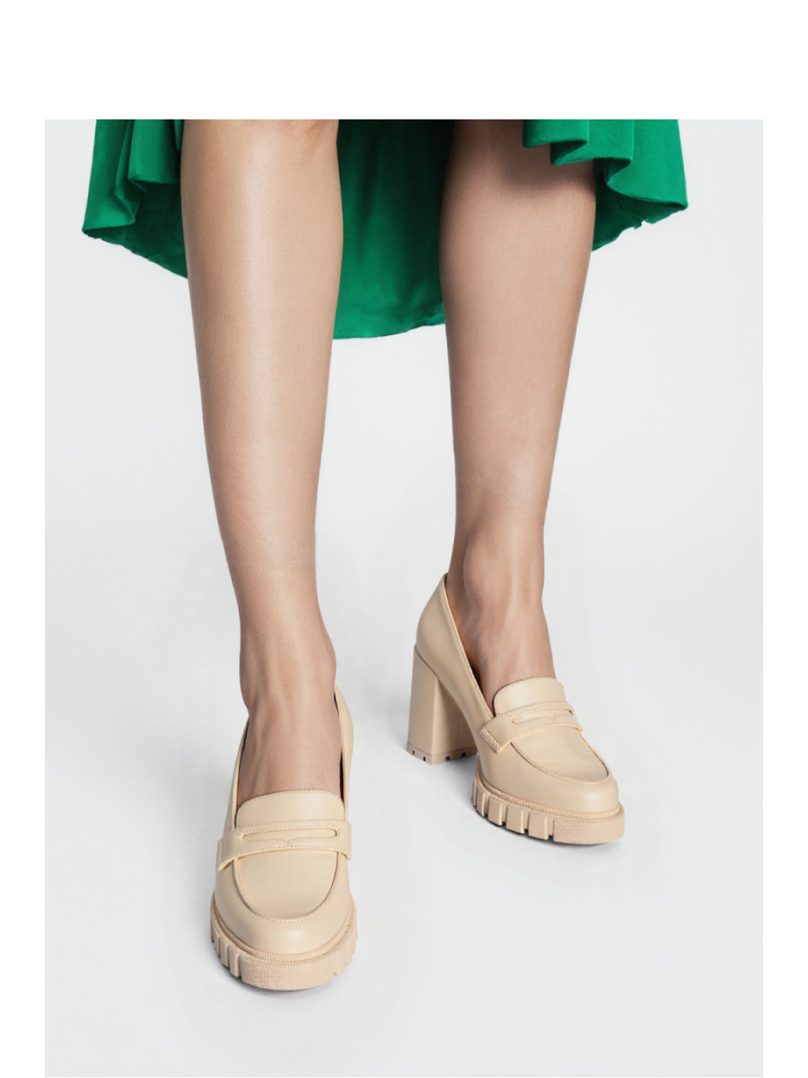 Escarpins talon large model 210350 Inello