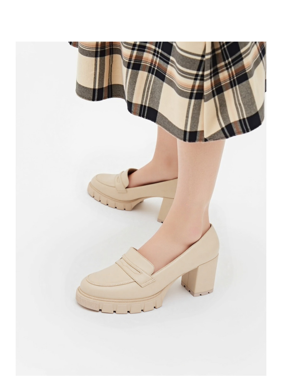 Escarpins talon large model 210350 Inello