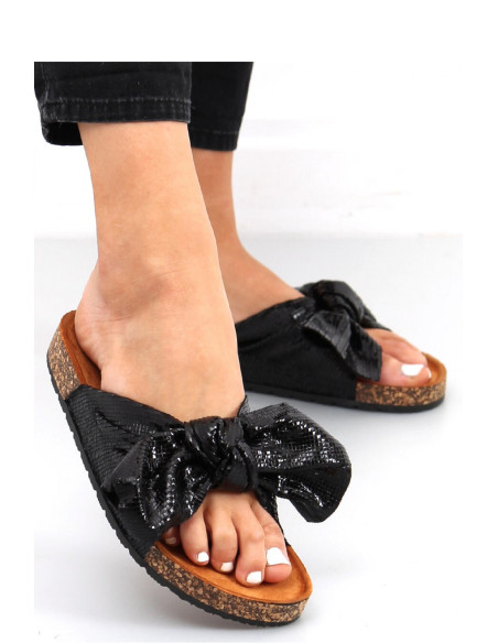Clacquettes model 165088 Inello