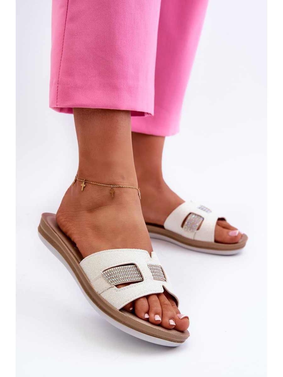 Clacquettes model 198159 Step in style