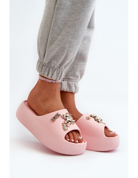 Clacquettes model 198425 Step in style