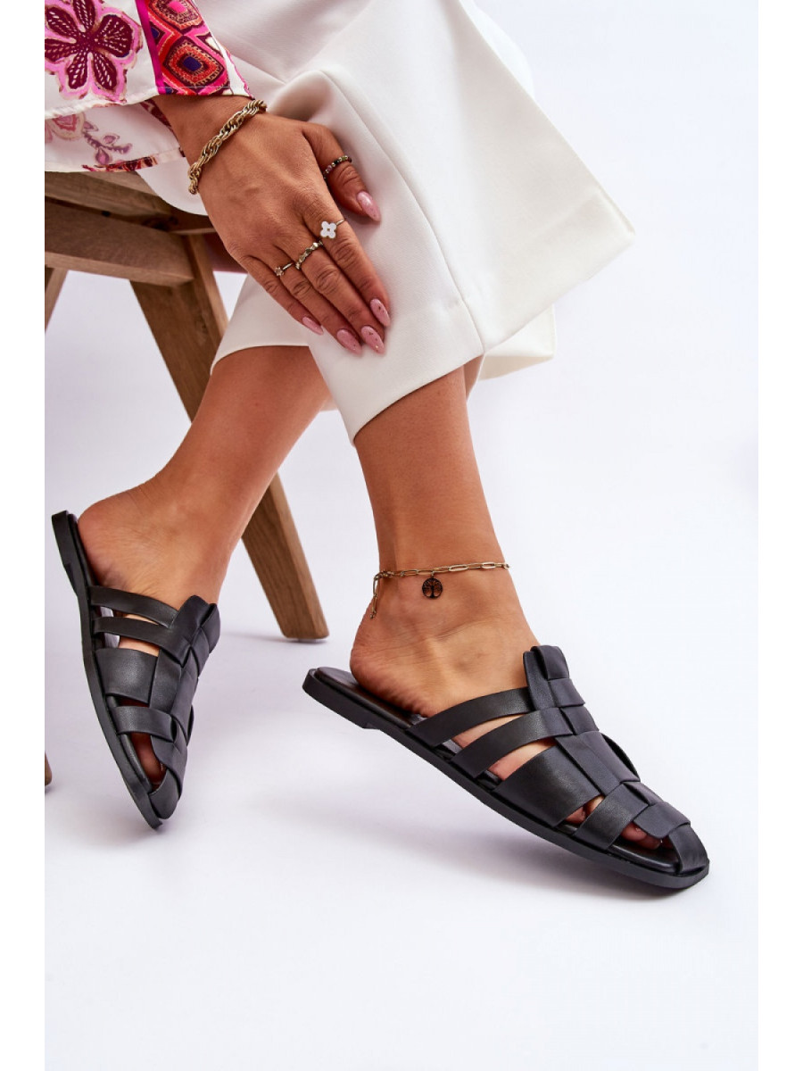 Clacquettes model 181196 Step in style