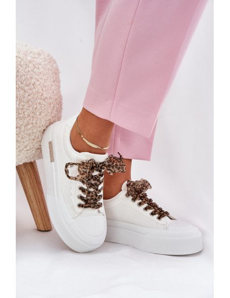 Baskets model 209817 Step in style