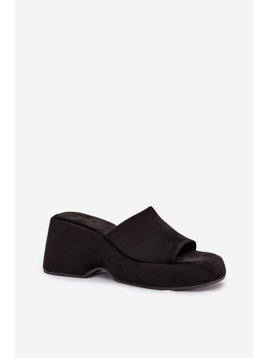 Clacquettes model 210172 Step in style