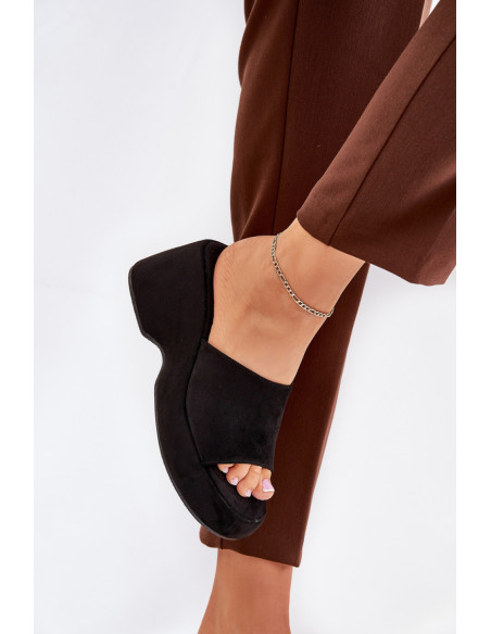 Clacquettes model 210172 Step in style