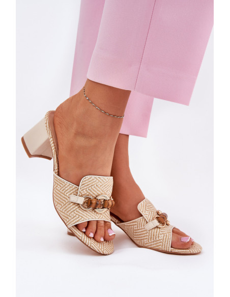 Clacquettes model 210778 Step in style