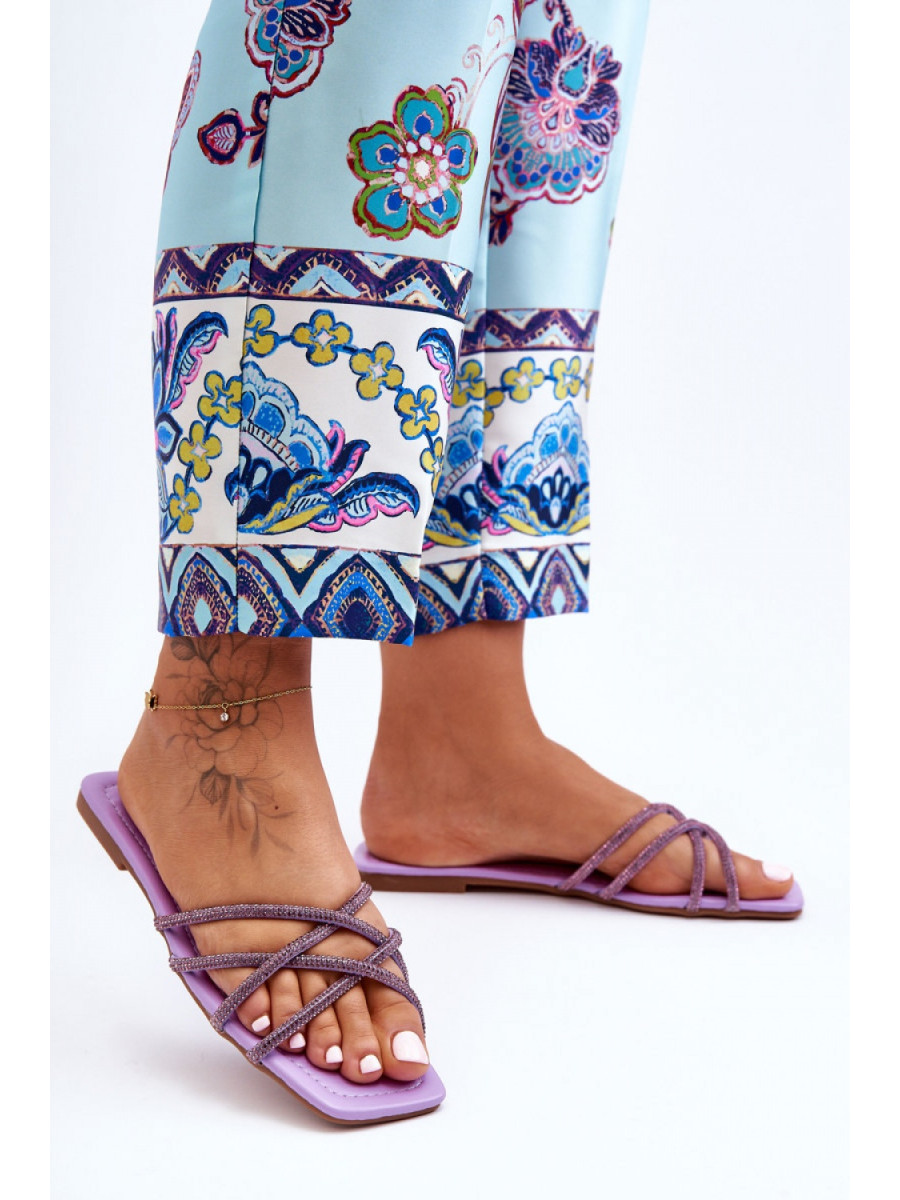 Clacquettes model 183619 Step in style