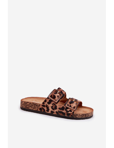 Clacquettes model 211020 Step in style