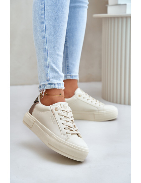 Baskets model 201720 Step in style