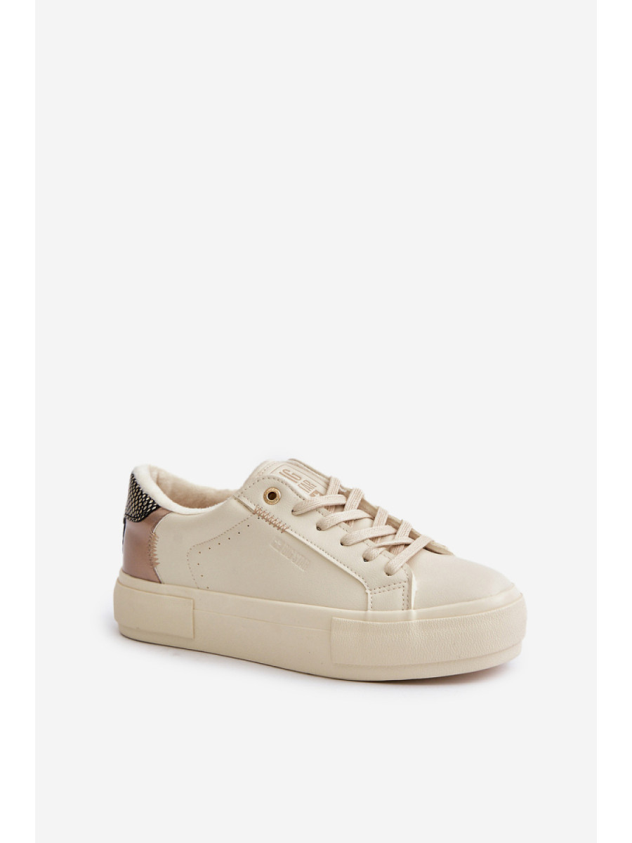 Baskets model 201720 Step in style