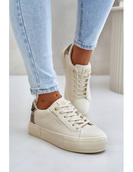 Baskets model 201720 Step in style