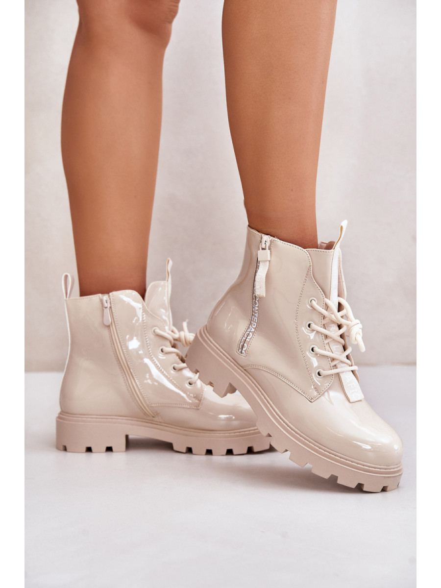 Bootie model 201911 Step in style