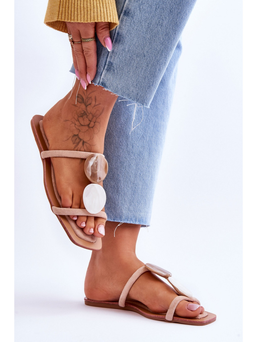 Clacquettes model 179614 Step in style
