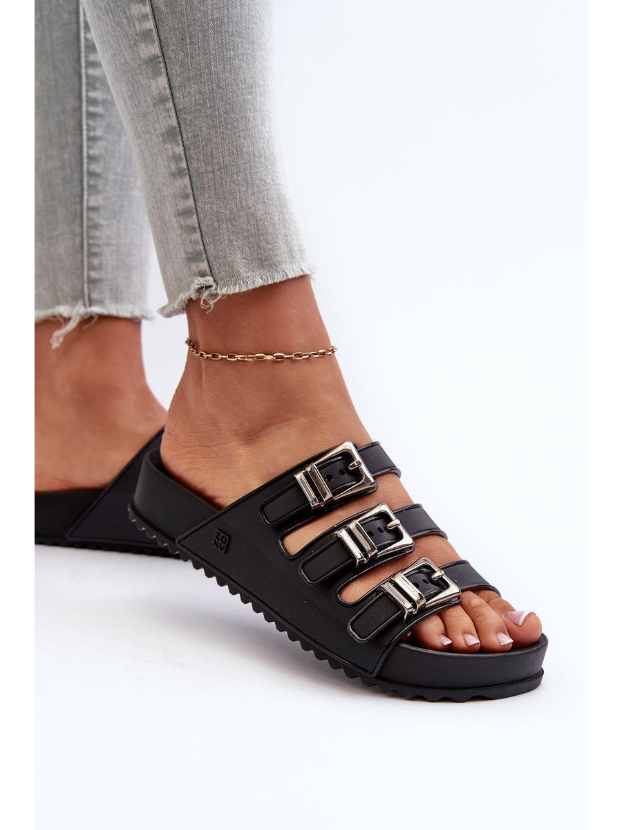 Clacquettes model 197610 Step in style