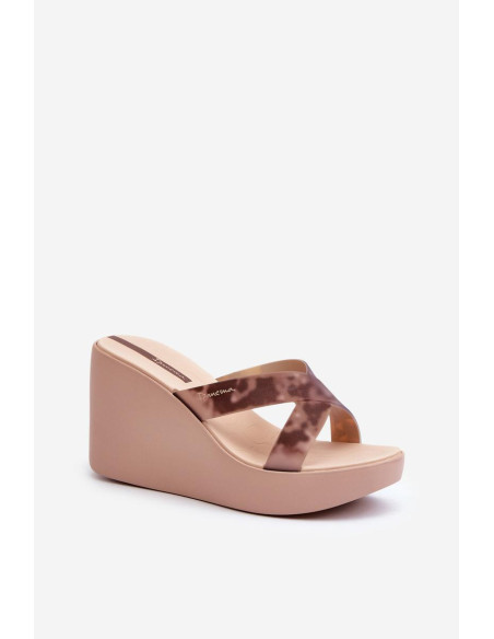 Clacquettes model 197719 Step in style