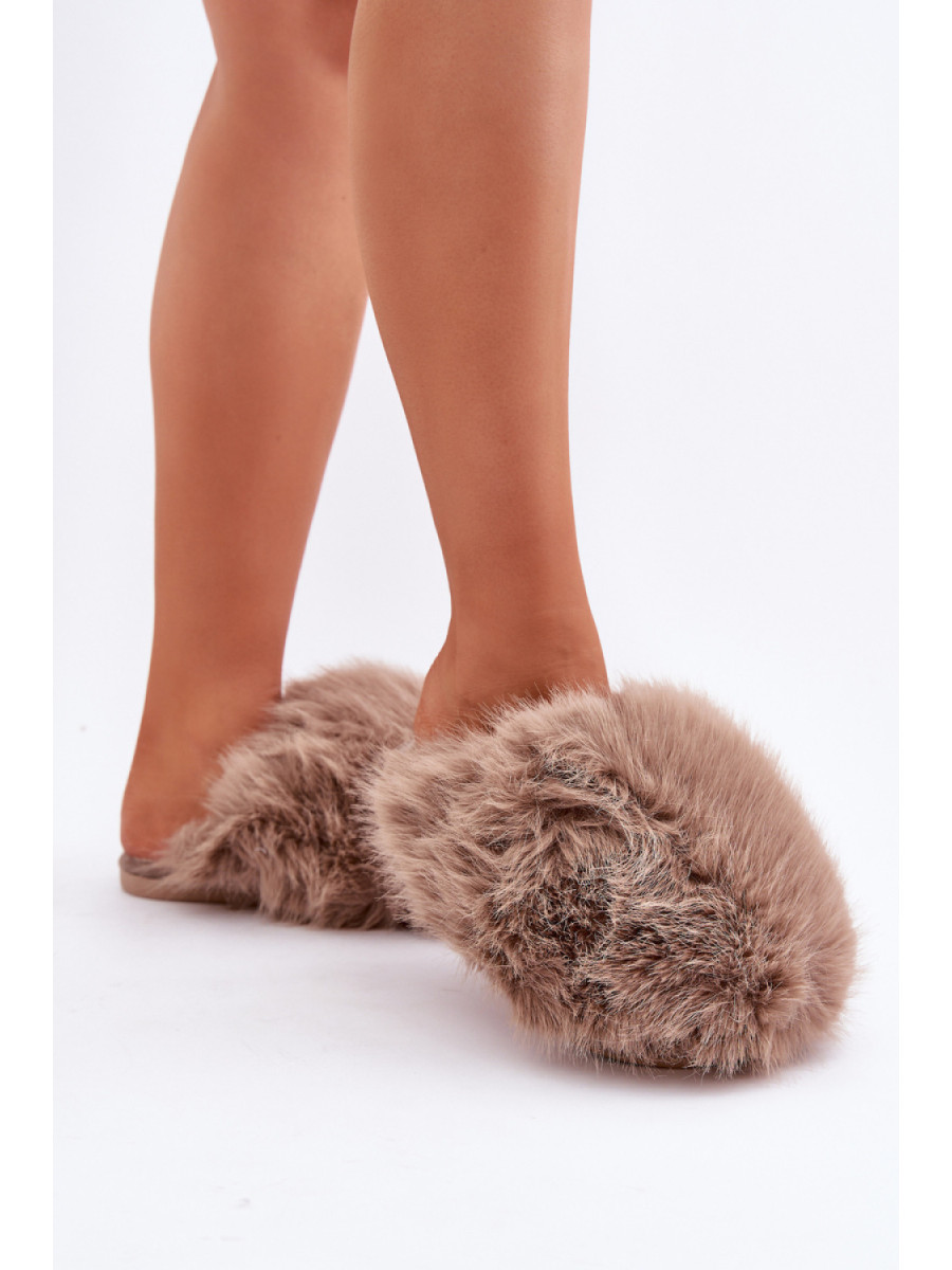 Pantoufles model 204953 Step in style