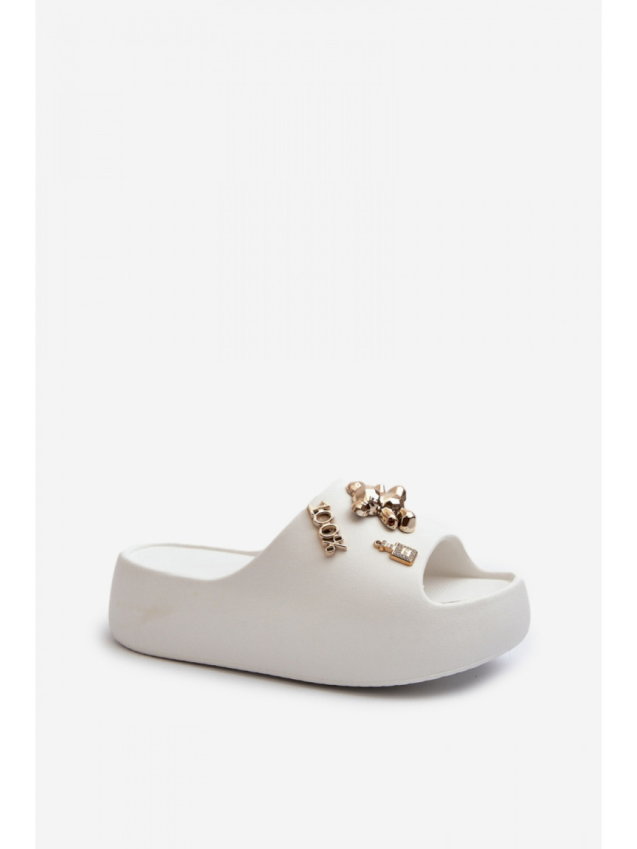 Clacquettes model 198427 Step in style