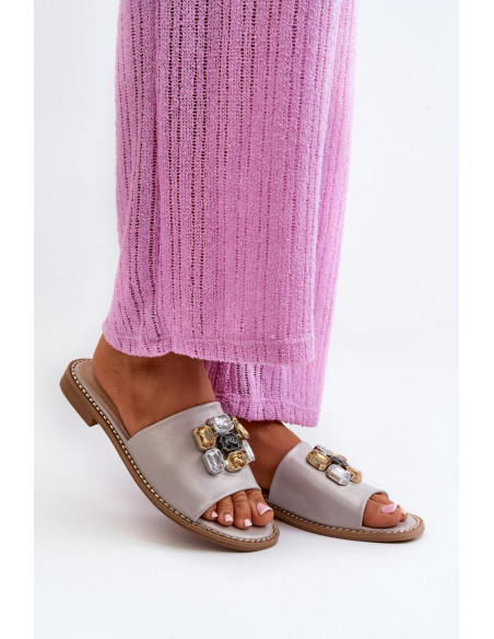 Clacquettes model 198613 Step in style