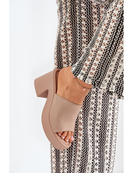 Clacquettes model 209941 Step in style
