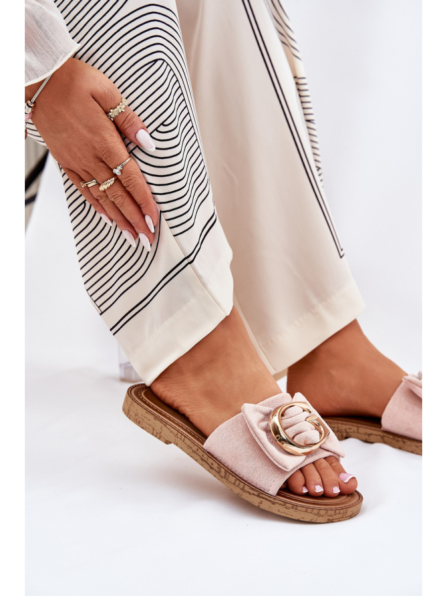 Clacquettes model 210746 Step in style
