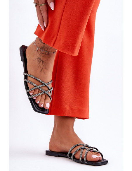 Clacquettes model 183621 Step in style