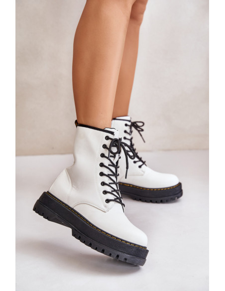 Bootie model 201912 Step in style