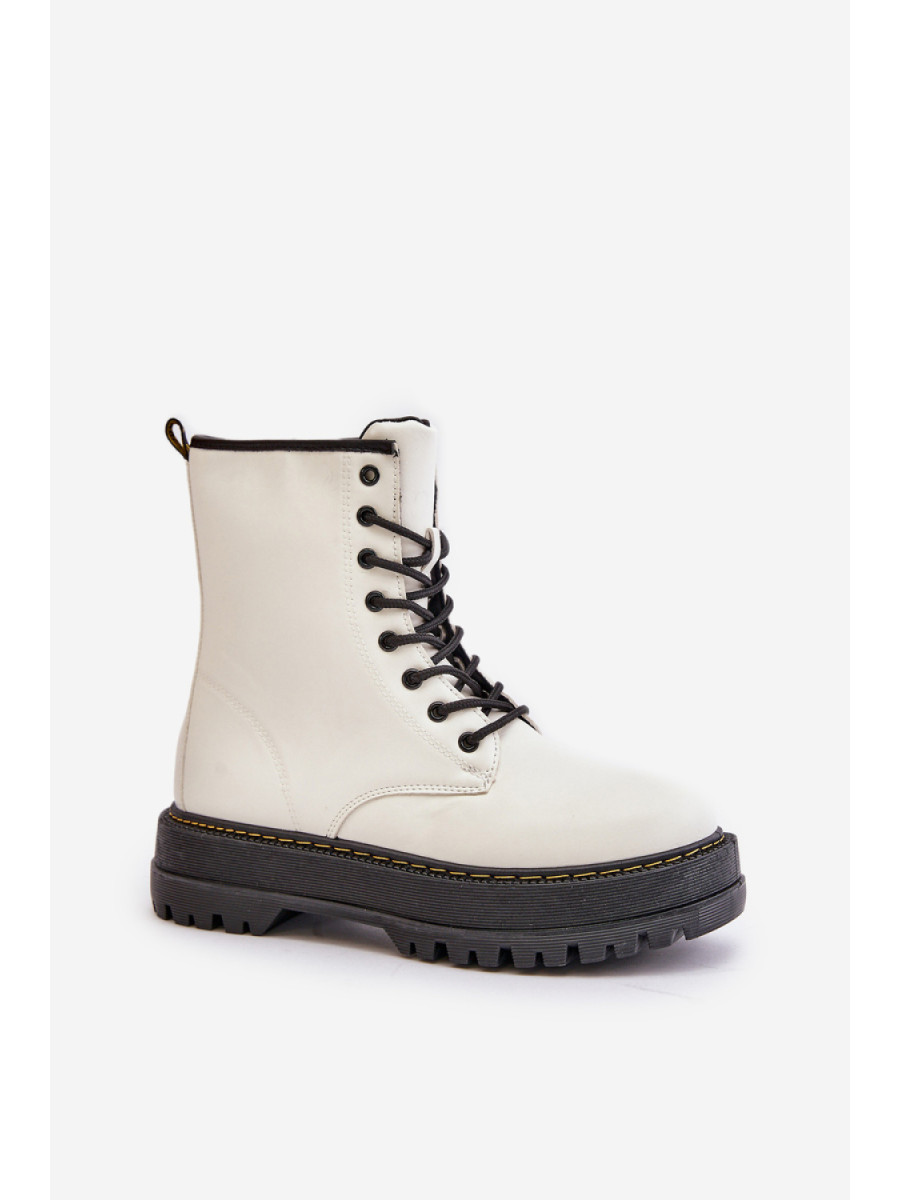 Bootie model 201912 Step in style