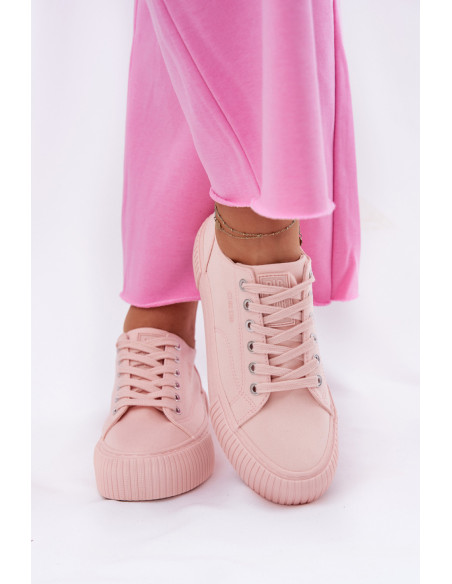 Baskets model 211350 Step in style