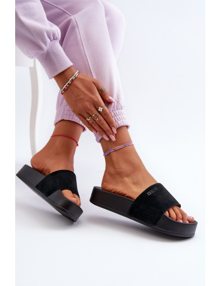 Clacquettes model 195431 Step in style