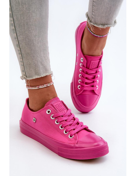 Baskets model 196701 Step in style