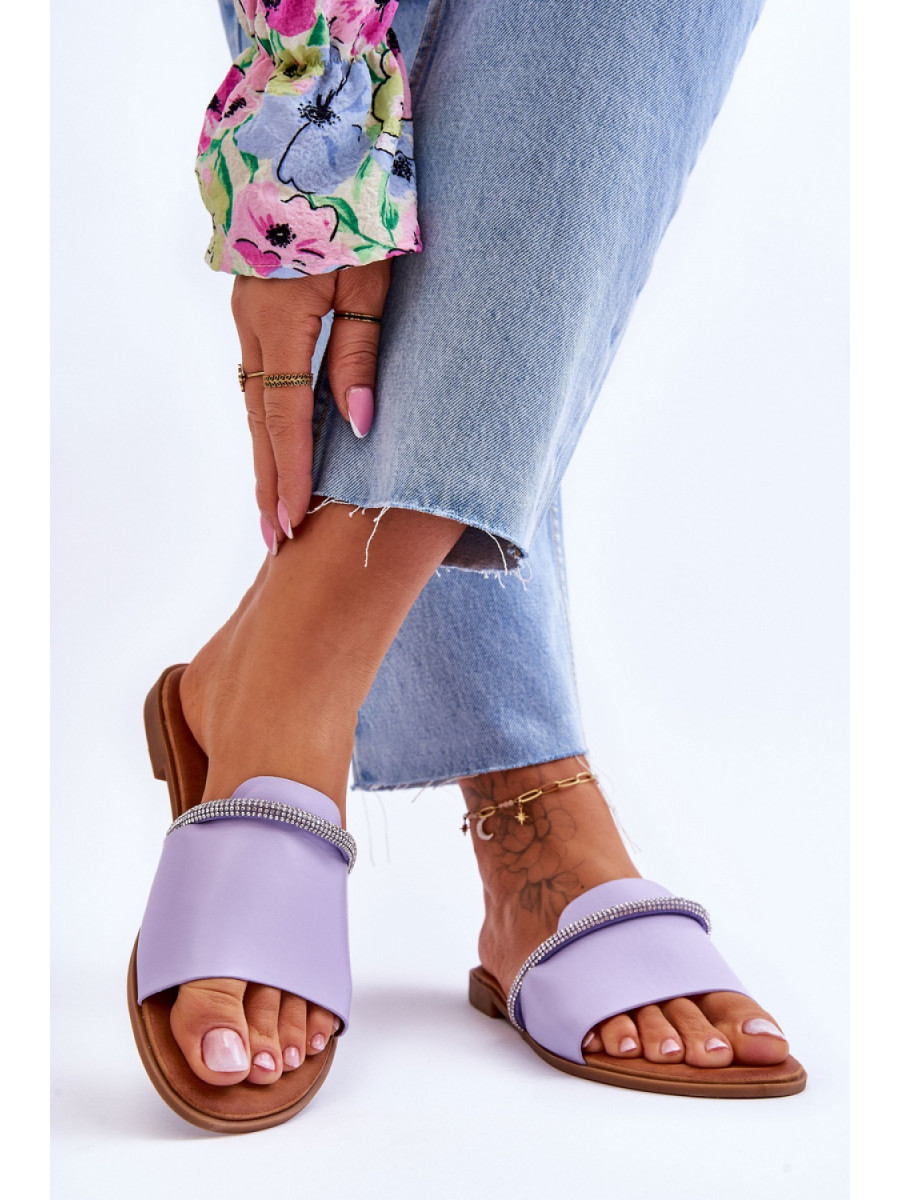 Clacquettes model 179615 Step in style