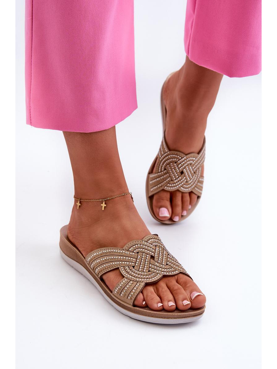 Clacquettes model 198161 Step in style