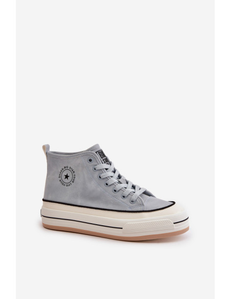 Baskets model 199910 Step in style