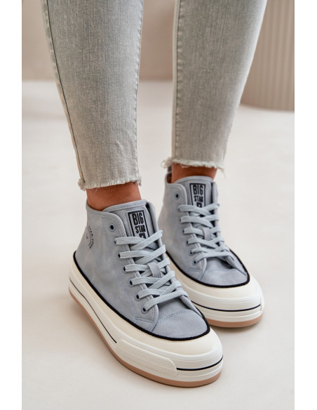 Baskets model 199910 Step in style