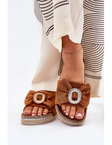 Clacquettes model 210763 Step in style