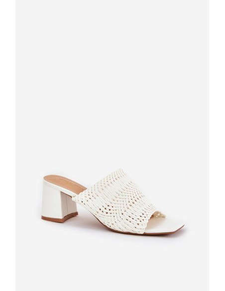 Clacquettes model 210780 Step in style