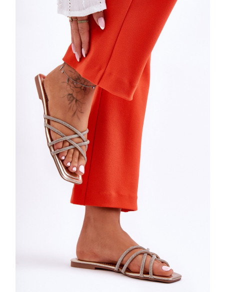 Clacquettes model 183622 Step in style