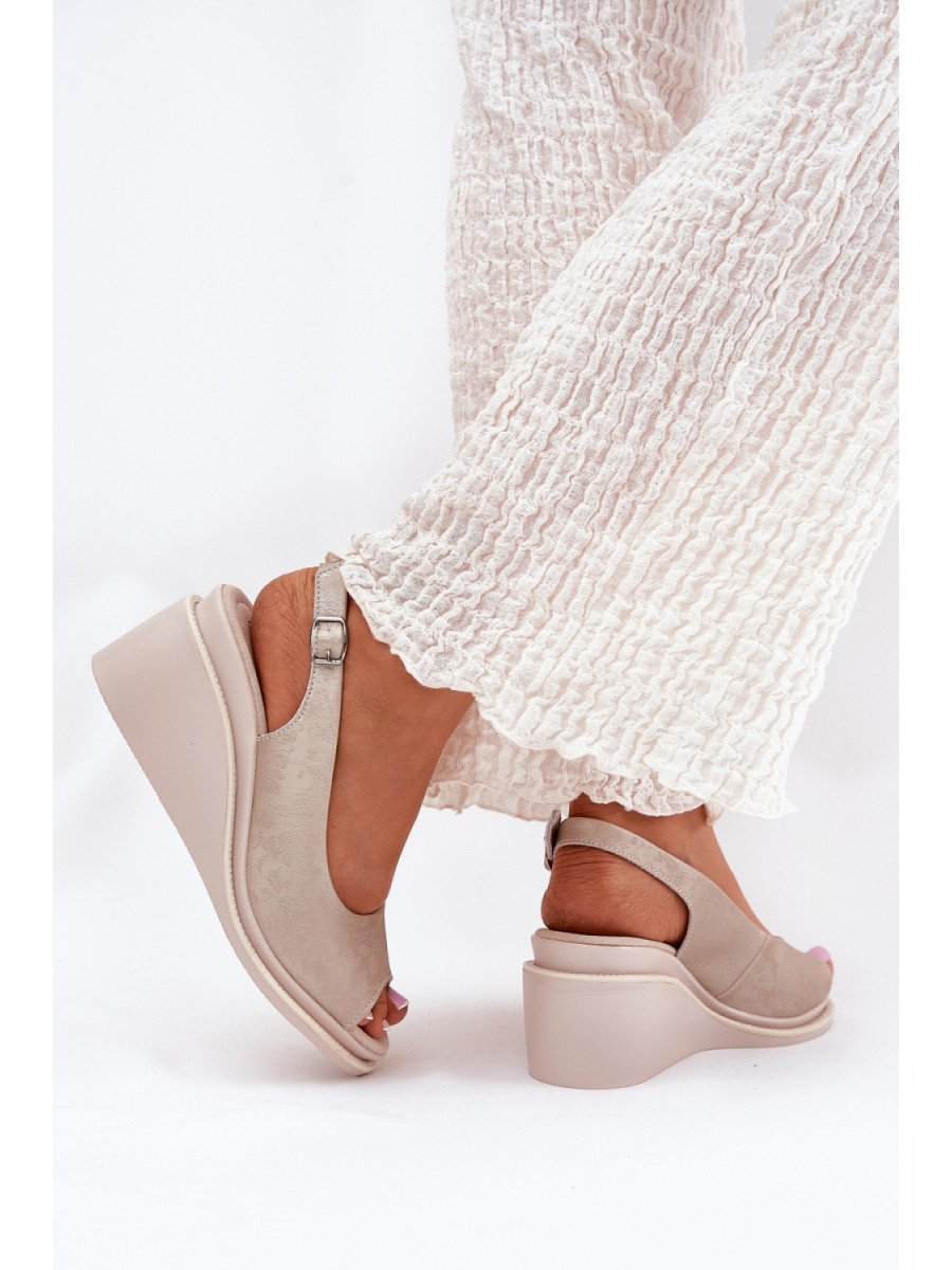 Cothurnes model 211367 Step in style