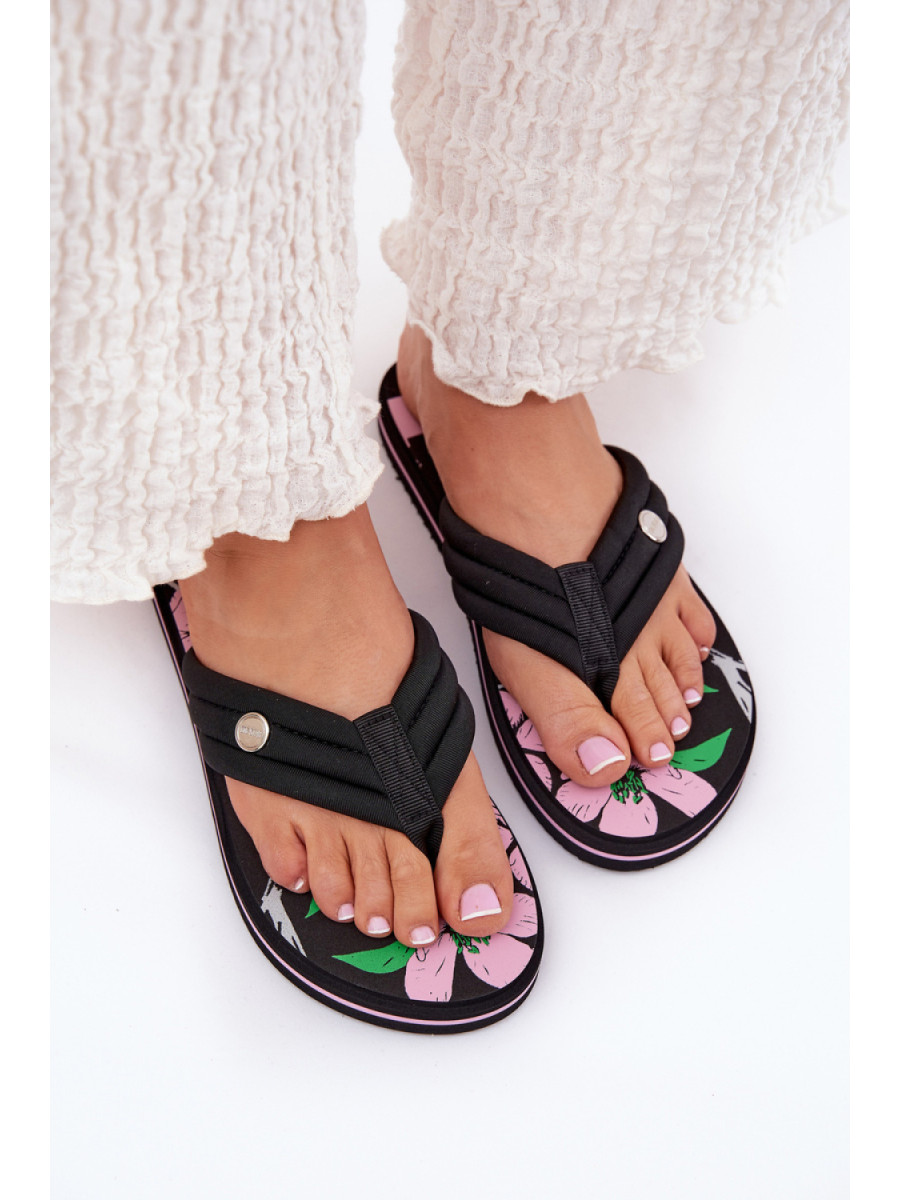 Tongs model 211677 Step in style