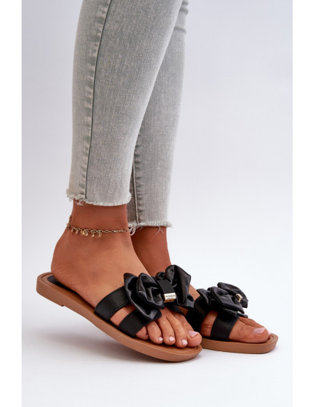 Clacquettes model 198591 Step in style