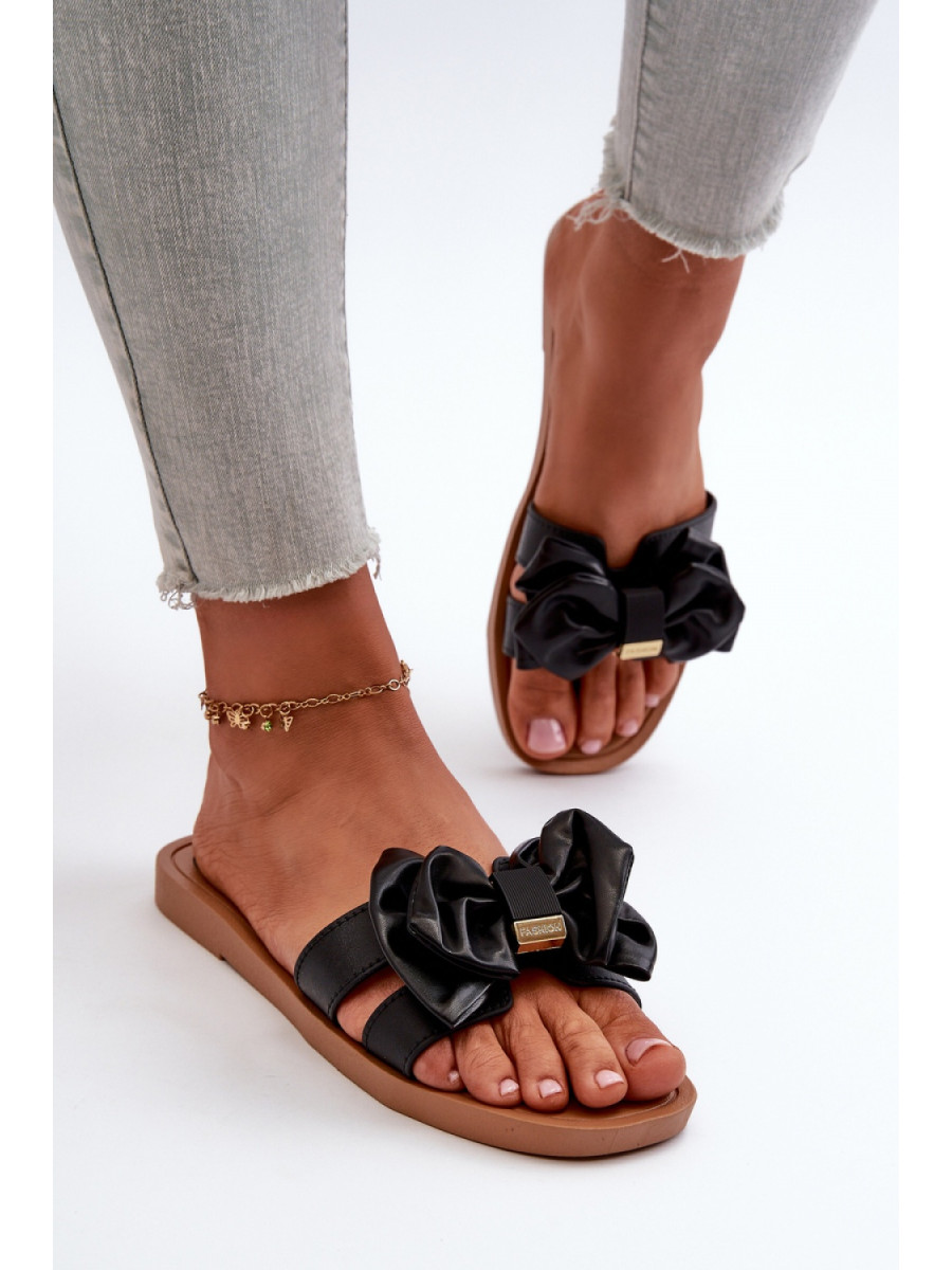 Clacquettes model 198591 Step in style