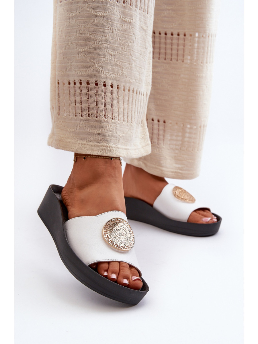 Clacquettes model 198478 Step in style