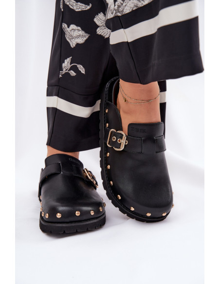 Clacquettes model 211678 Step in style
