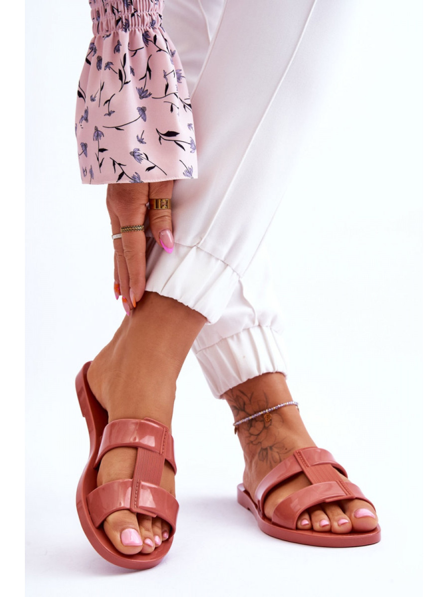 Clacquettes model 178354 Step in style
