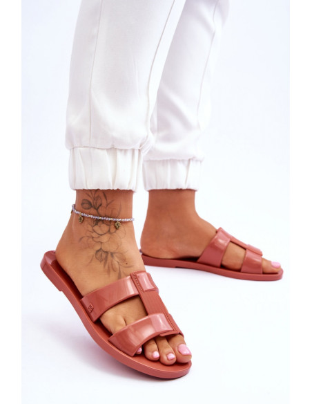 Clacquettes model 178354 Step in style