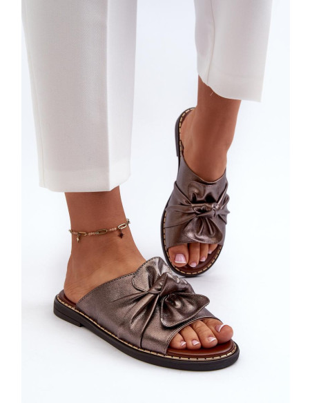 Clacquettes model 196425 Step in style